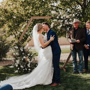 Meet your Posher, Connor